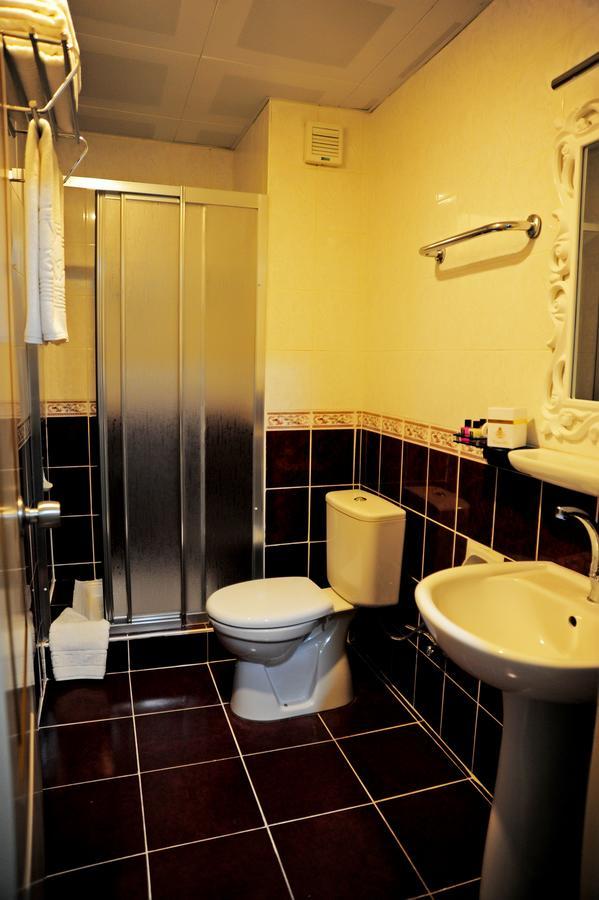 Iyaspark Hotel Isparta Bagian luar foto