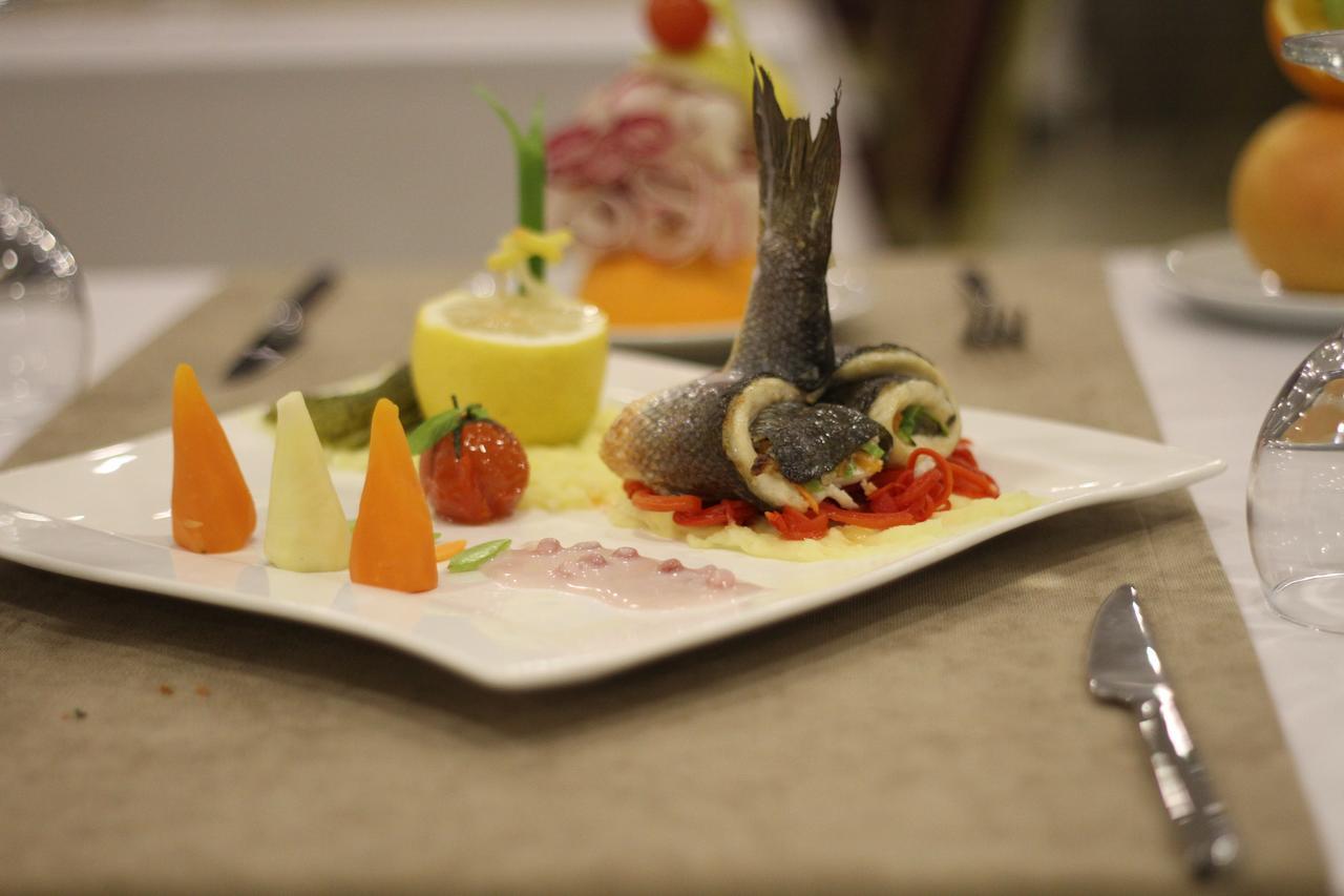 Iyaspark Hotel Isparta Bagian luar foto