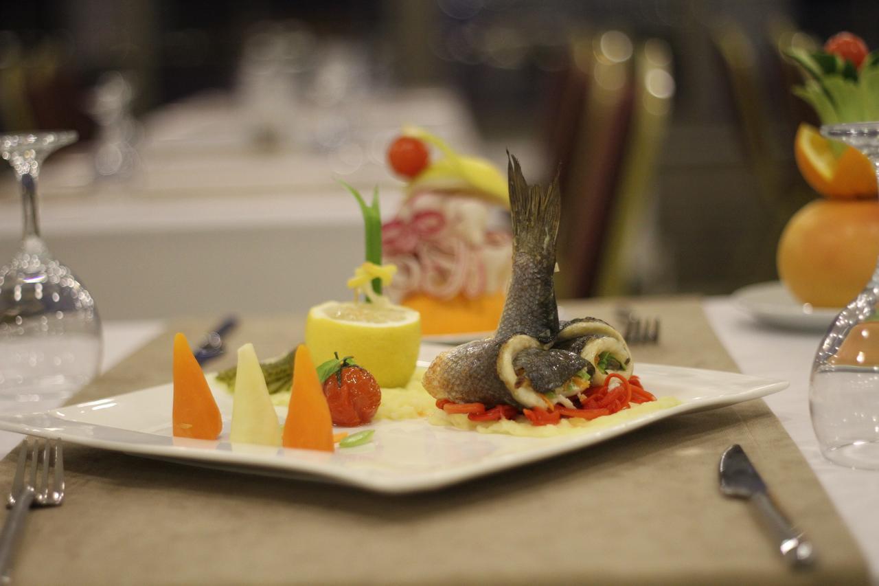 Iyaspark Hotel Isparta Bagian luar foto