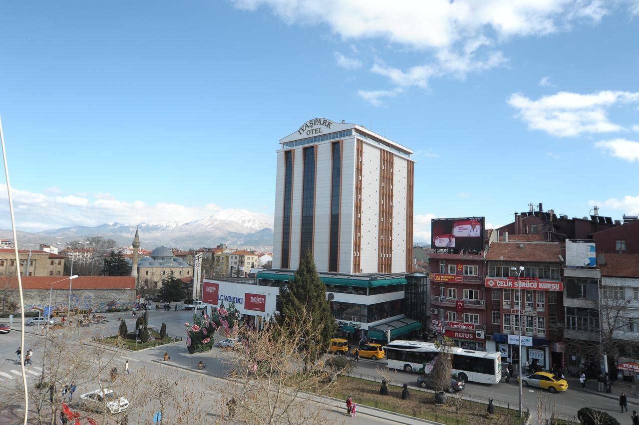 Iyaspark Hotel Isparta Bagian luar foto